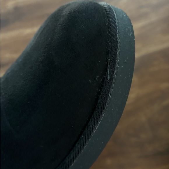 Juicy Couture Women's Kerri Cold Weather Ankle
Boots -Black Microsuede (Size7.5) - Picture 12 of 15